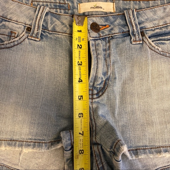 Cute Distressed Jean Shorts 💙🔥 - Picture 4 of 7